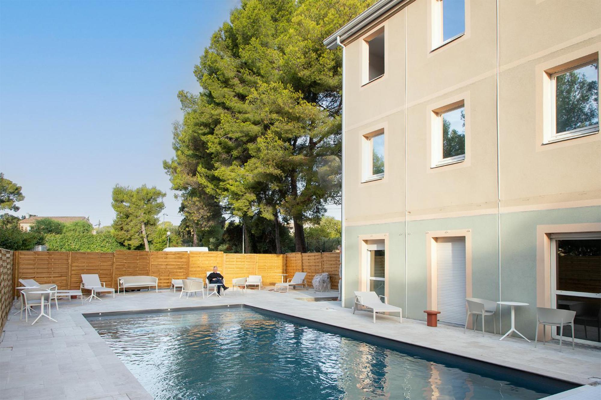 Logis De Port D'alon - St Cyr Sur Hotel 2*